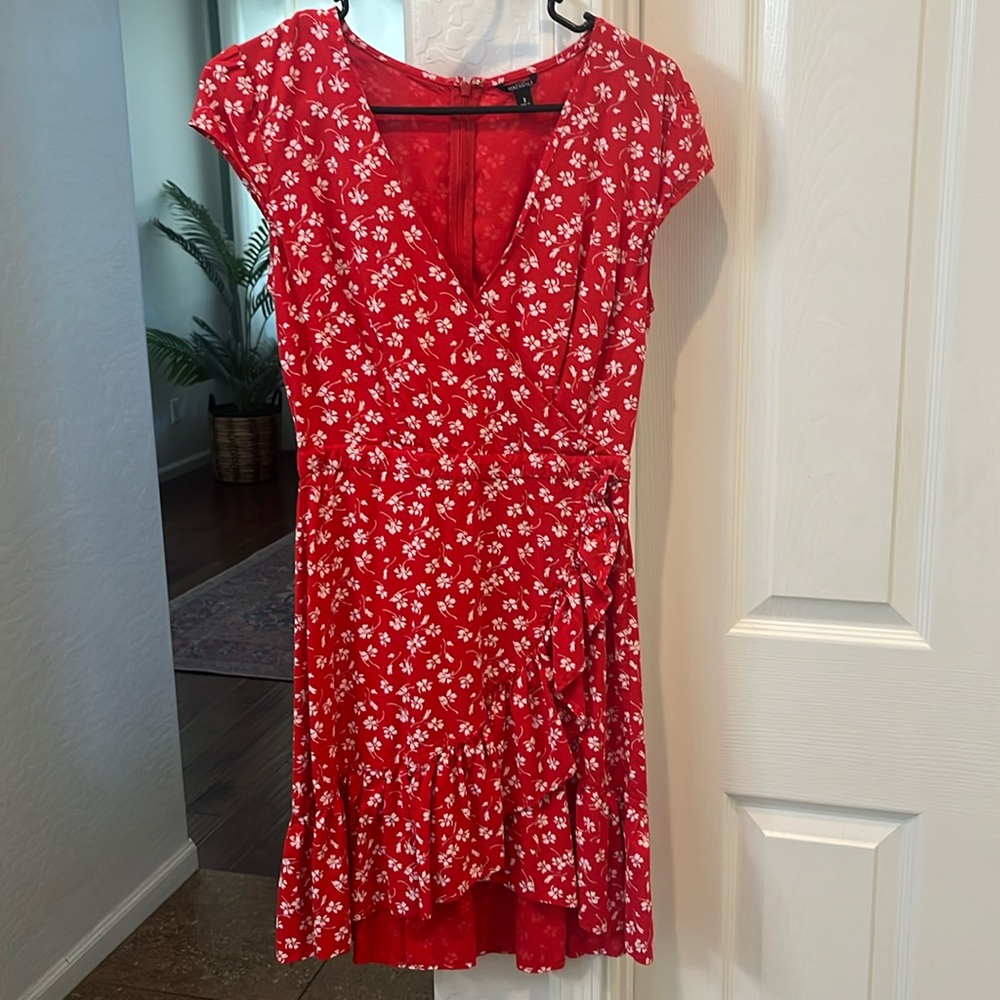 2 EUC J.Crew Mercantile ruffle front mini dresses. Red size 2, navy size 0.